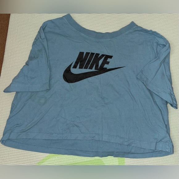 NIKE BUNDLE- Set of 3 Girls Nike T-shirt & spandex & under armour spandex - Picture 8 of 11